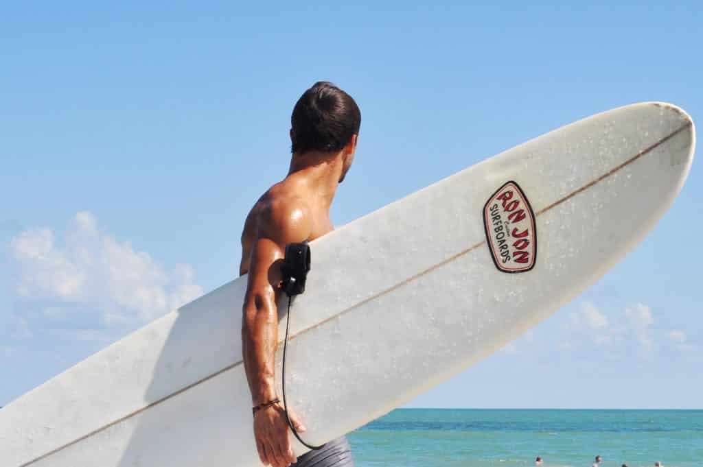 5 destinations surf idéales en juin